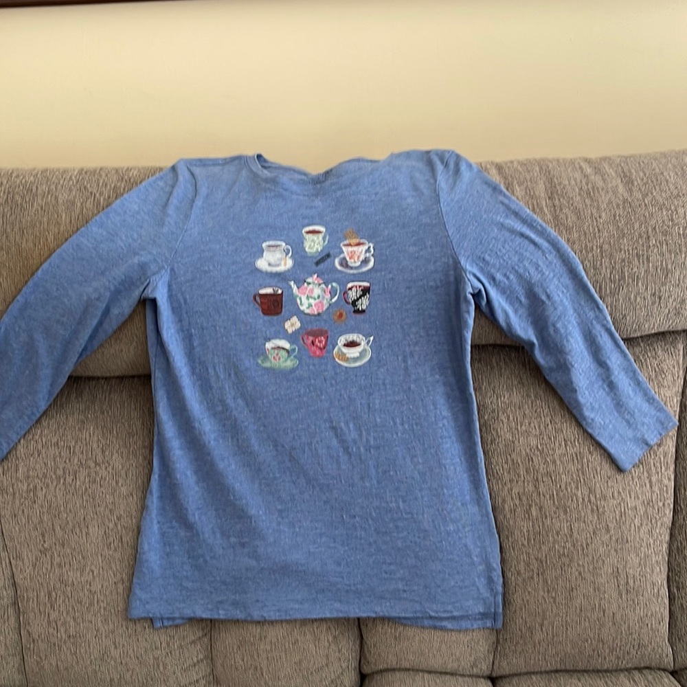 Soft 3/4 sleeve soft Talbot top. Size small with pretty tea cups and tea pot.